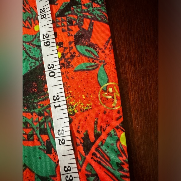 Zumba Wear Lovely Bright and Colorful Leggings Size Large - Picture 5 of 7